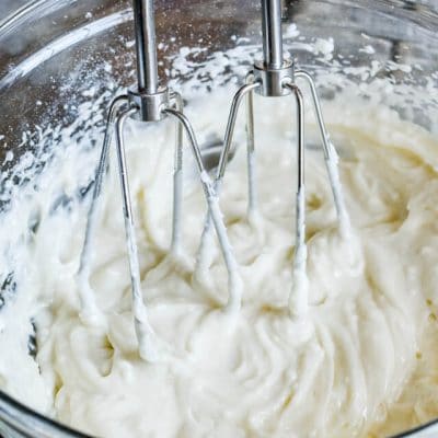 how to remove cakes from pan