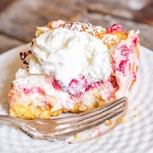 Strawberry Lemonade Gooey Butter Cake