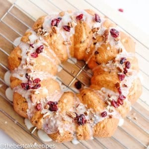 easy bundt cake with cranberries