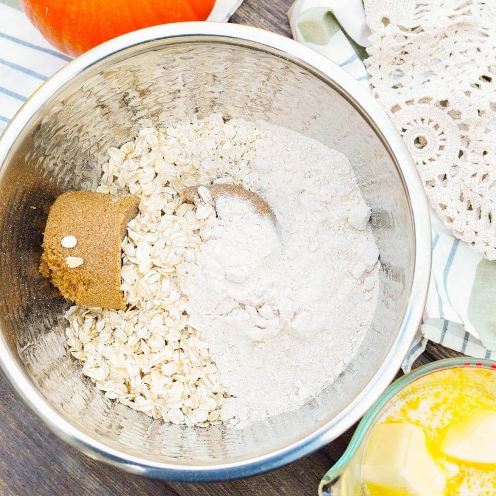 oatmeal, sugar and flour in a bowl