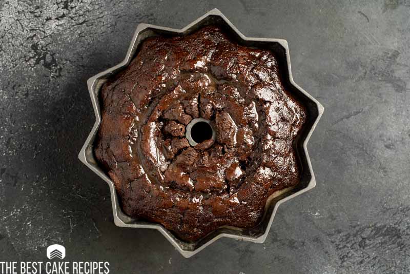 chocolate cake in bundt pan