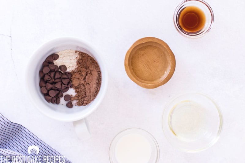 how to mix a chocolate mug cake
