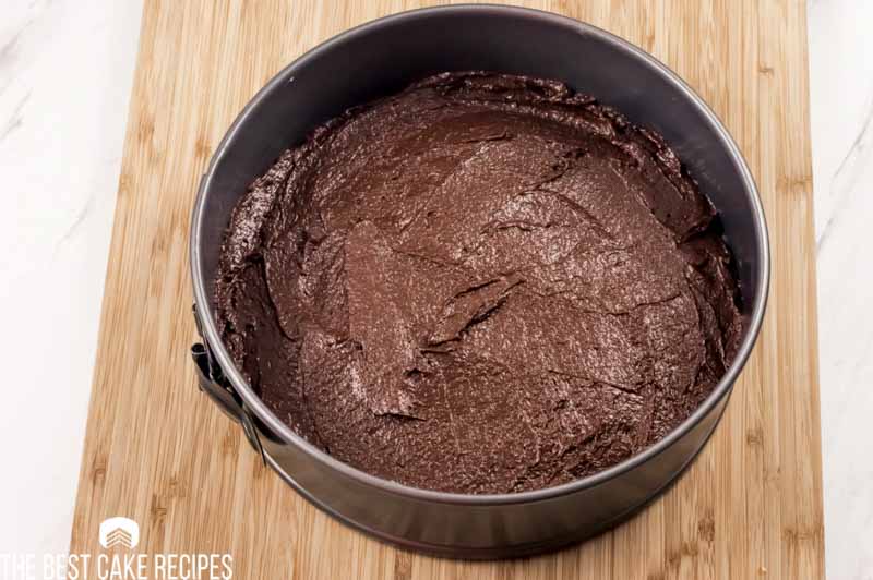 unbaked keto chocolate fudge cake
