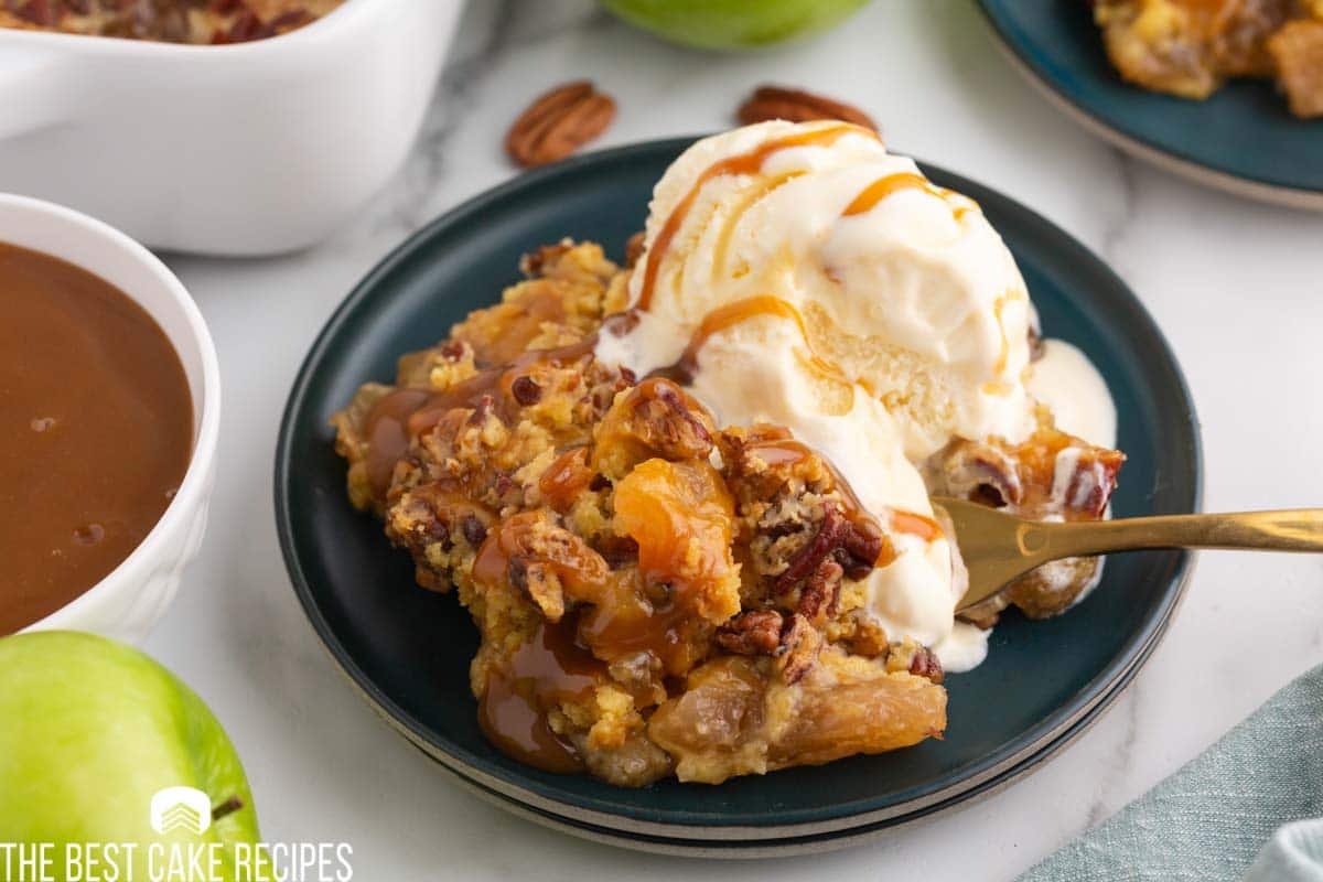 Caramel Apple Dump Cake The Best Cake Recipes