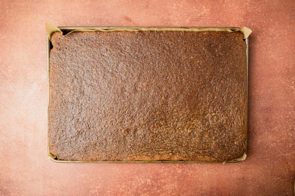 baked gingerbread sheet cake without frosting
